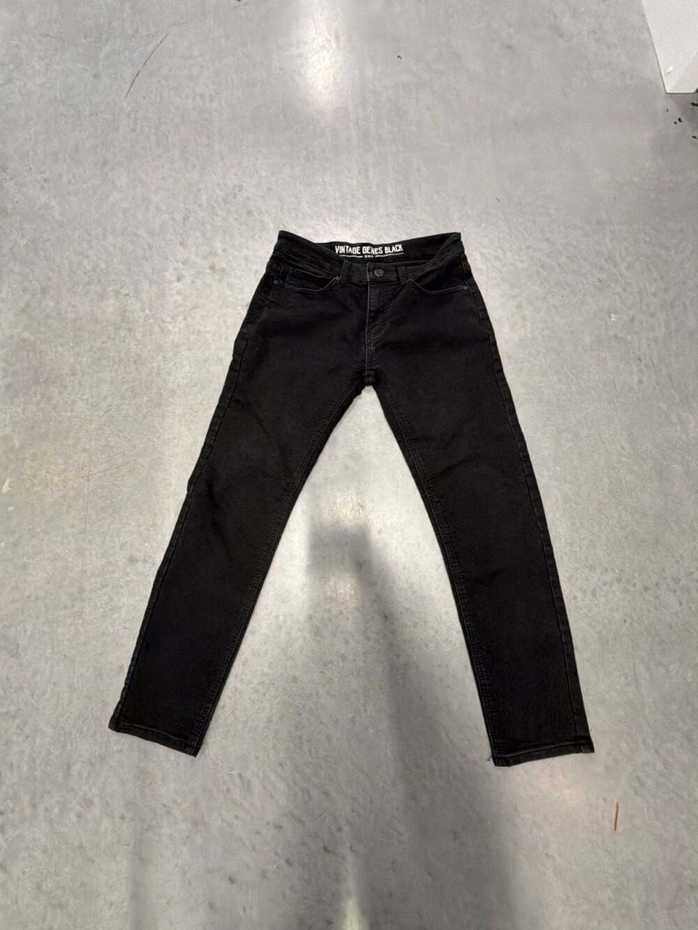 Vintage Genes Black Slim Fit Denim Jeans